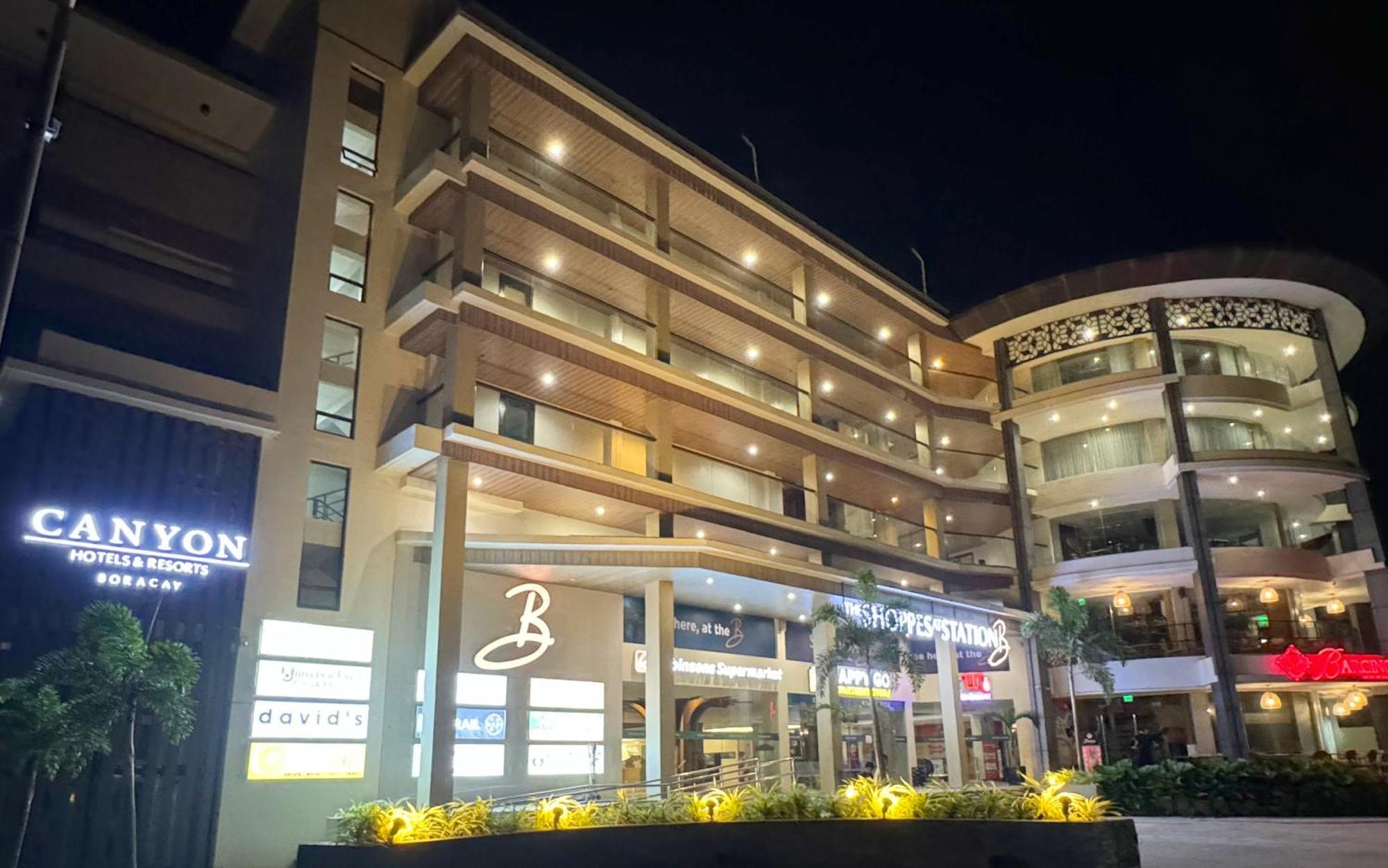 Canyon Hotels & Resorts Boracay Balabag  Buitenkant foto